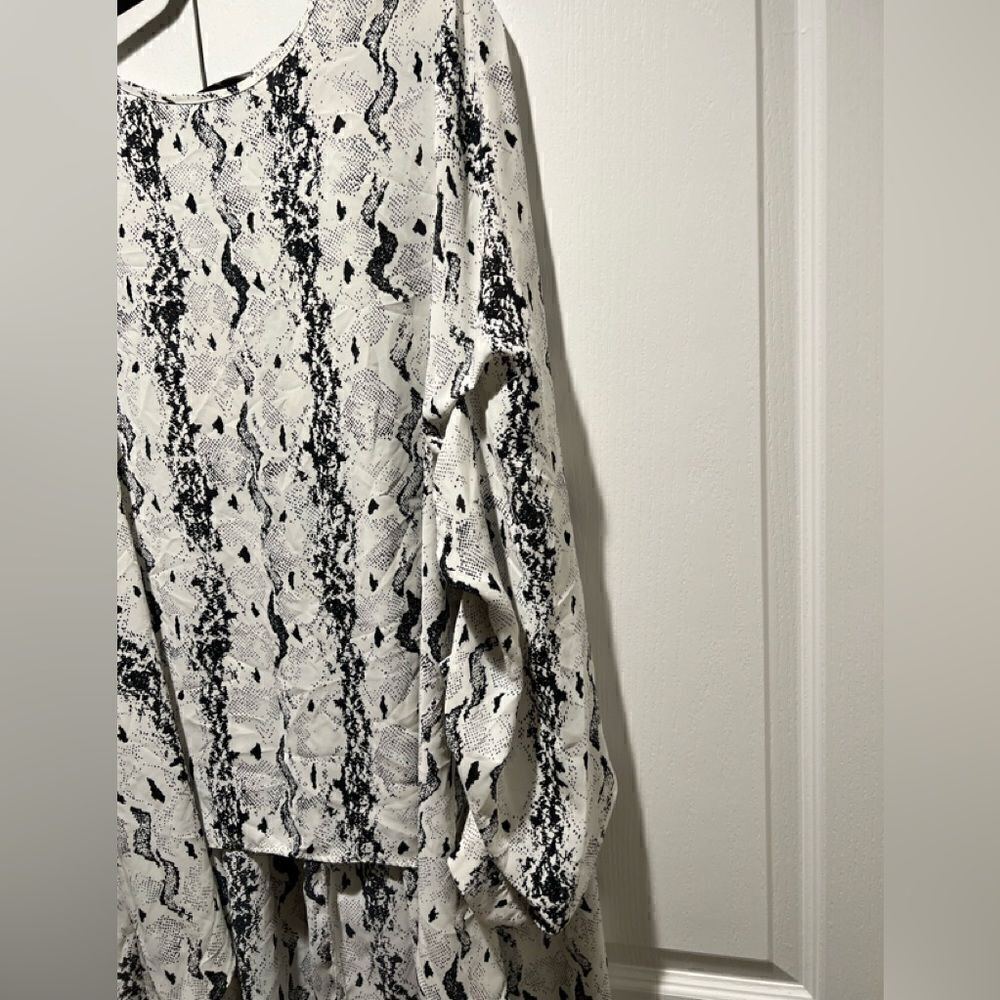 P..LUCA MILANO HI LOW ANIMAL PRINT TOP - Picture 5 of 5